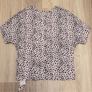 Emery Rose Chic Cheetah Spotted Women's Blouse size L NWT